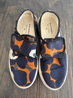 Marimekko Marka slip on sneakers,navy/orange/cream canvas print, size 38